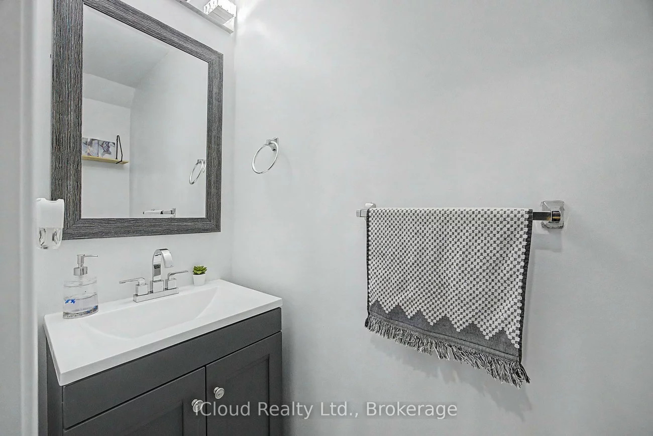 180, Howden, Westgate, Brampton