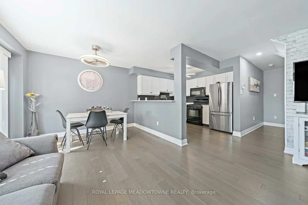 200, Cresthaven, Snelgrove, Brampton