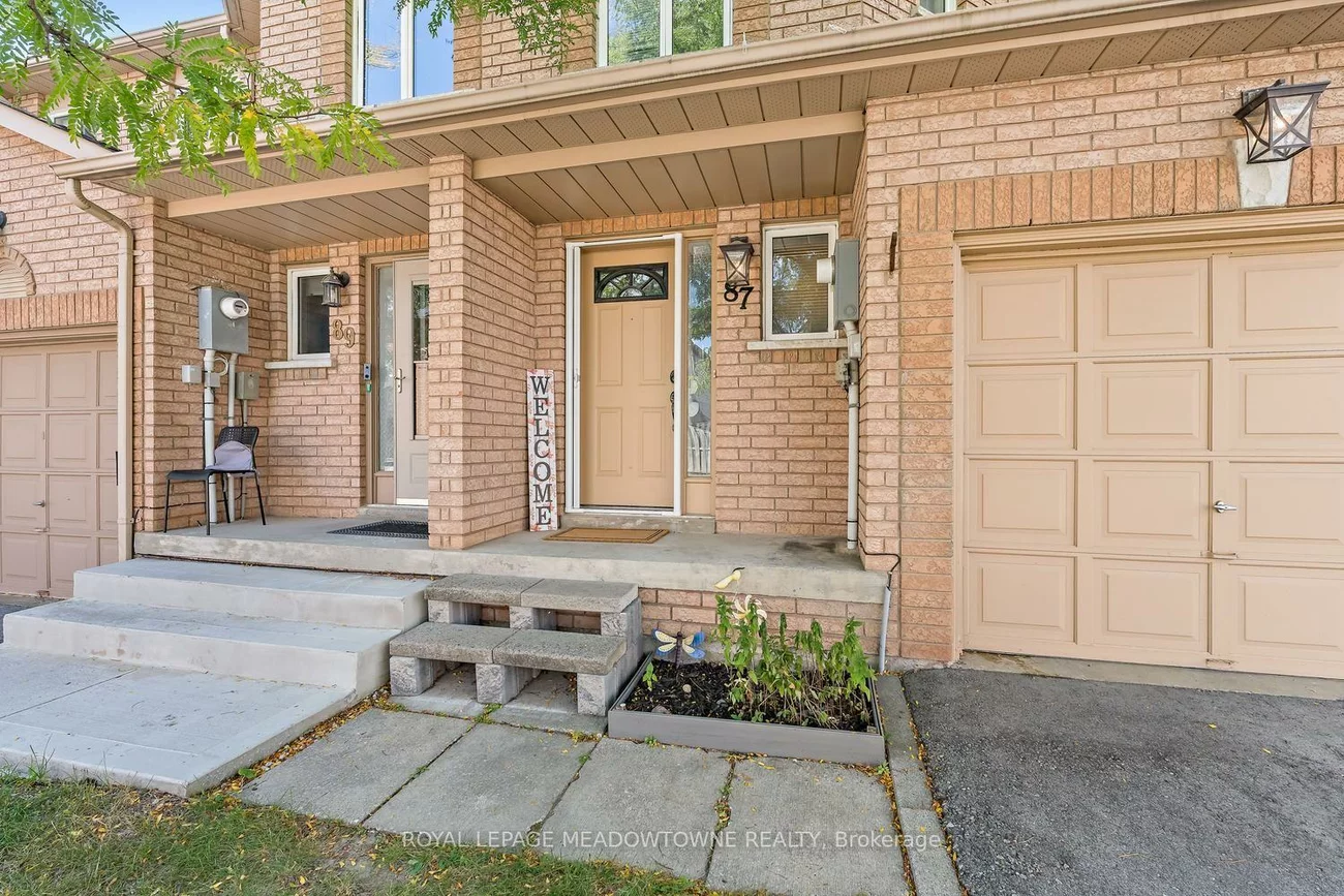 200, Cresthaven, Snelgrove, Brampton