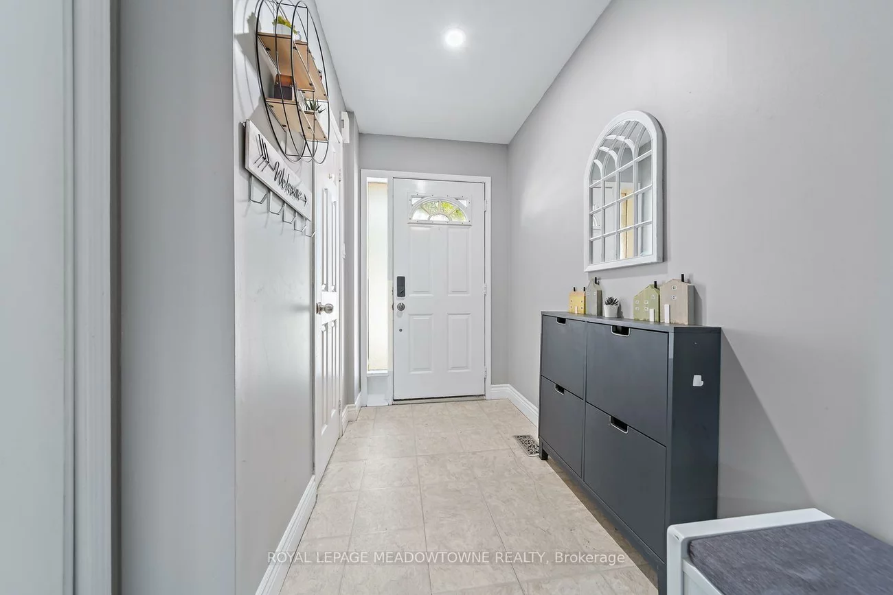 200, Cresthaven, Snelgrove, Brampton