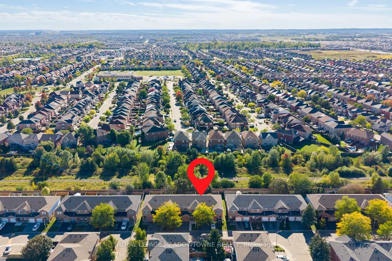 200, Cresthaven, Snelgrove, Brampton