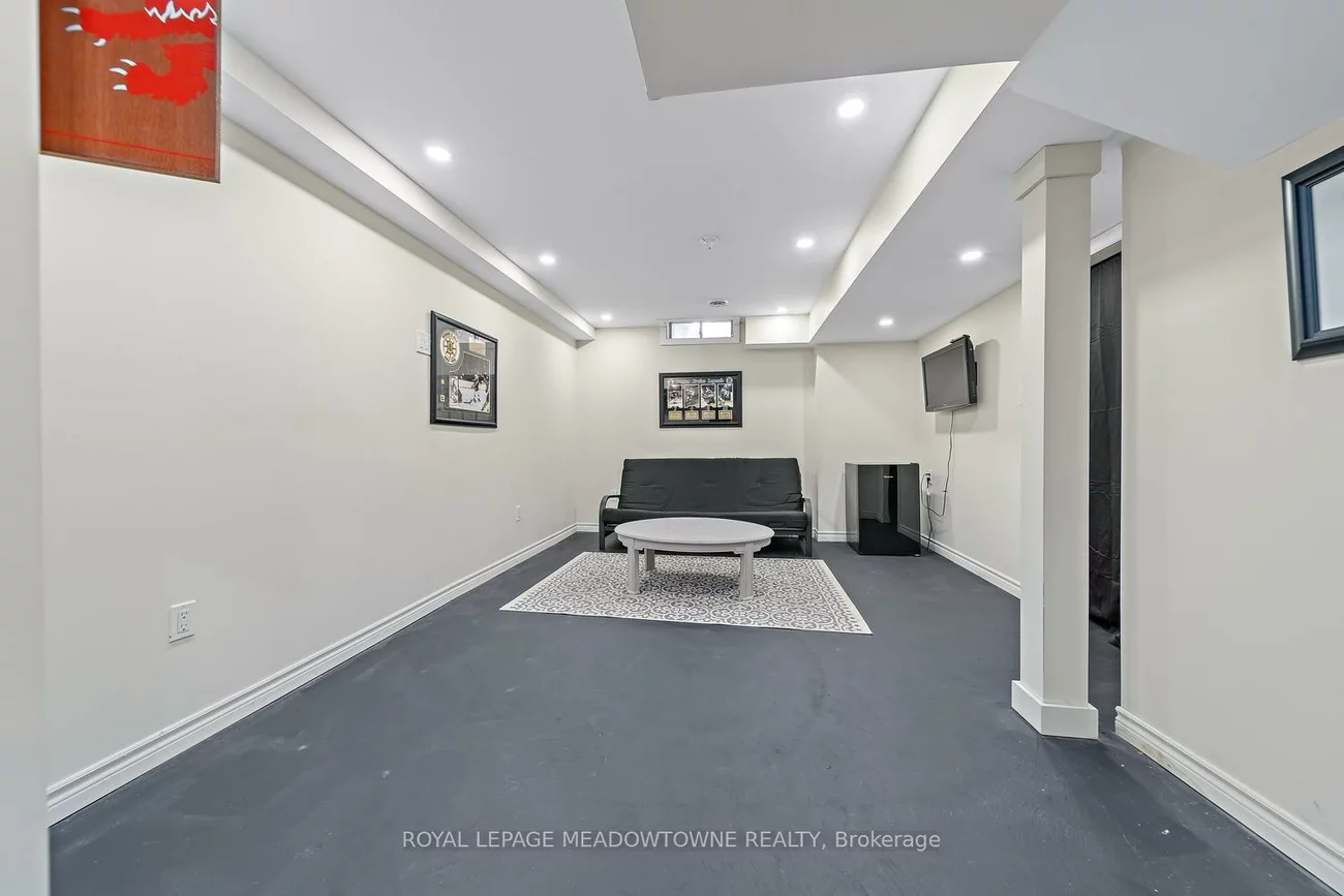 200, Cresthaven, Snelgrove, Brampton