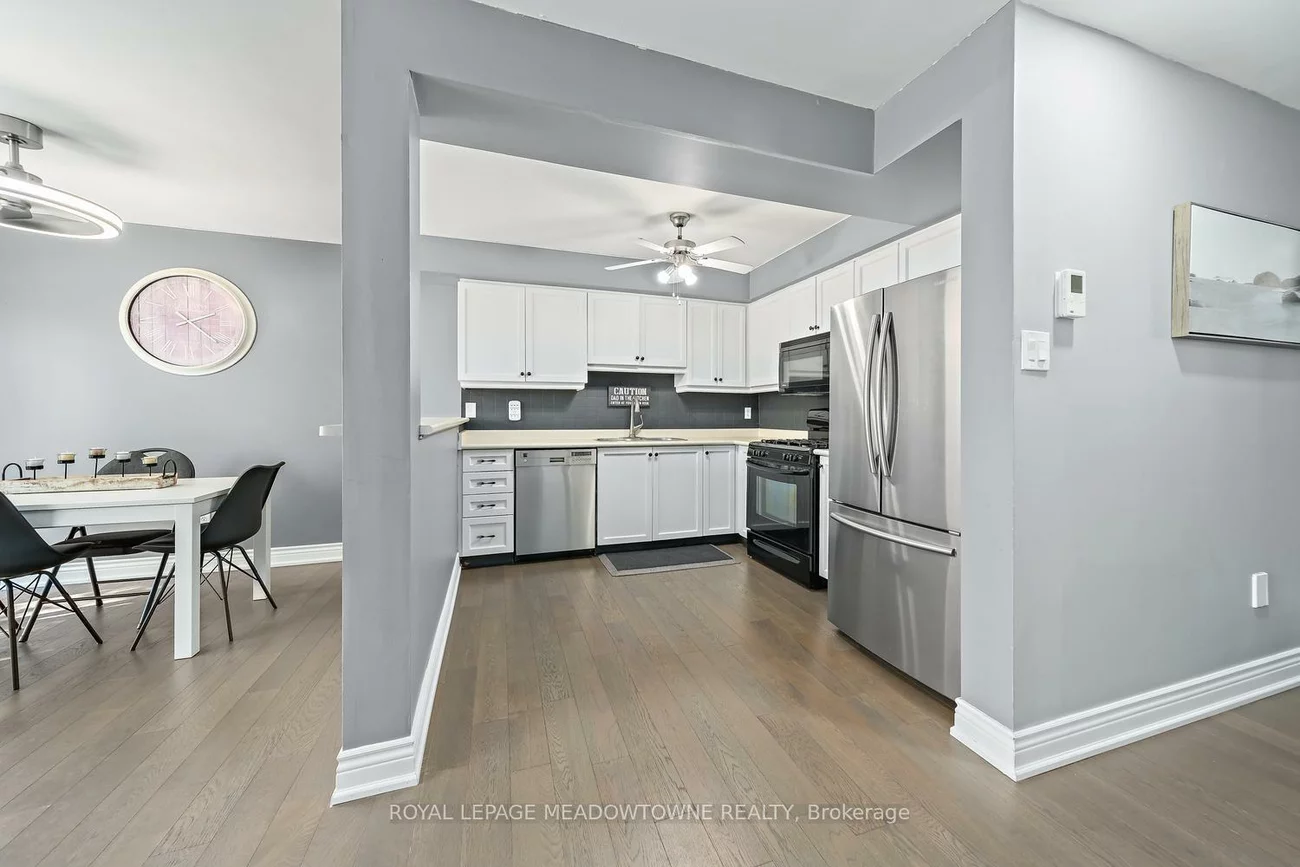 200, Cresthaven, Snelgrove, Brampton