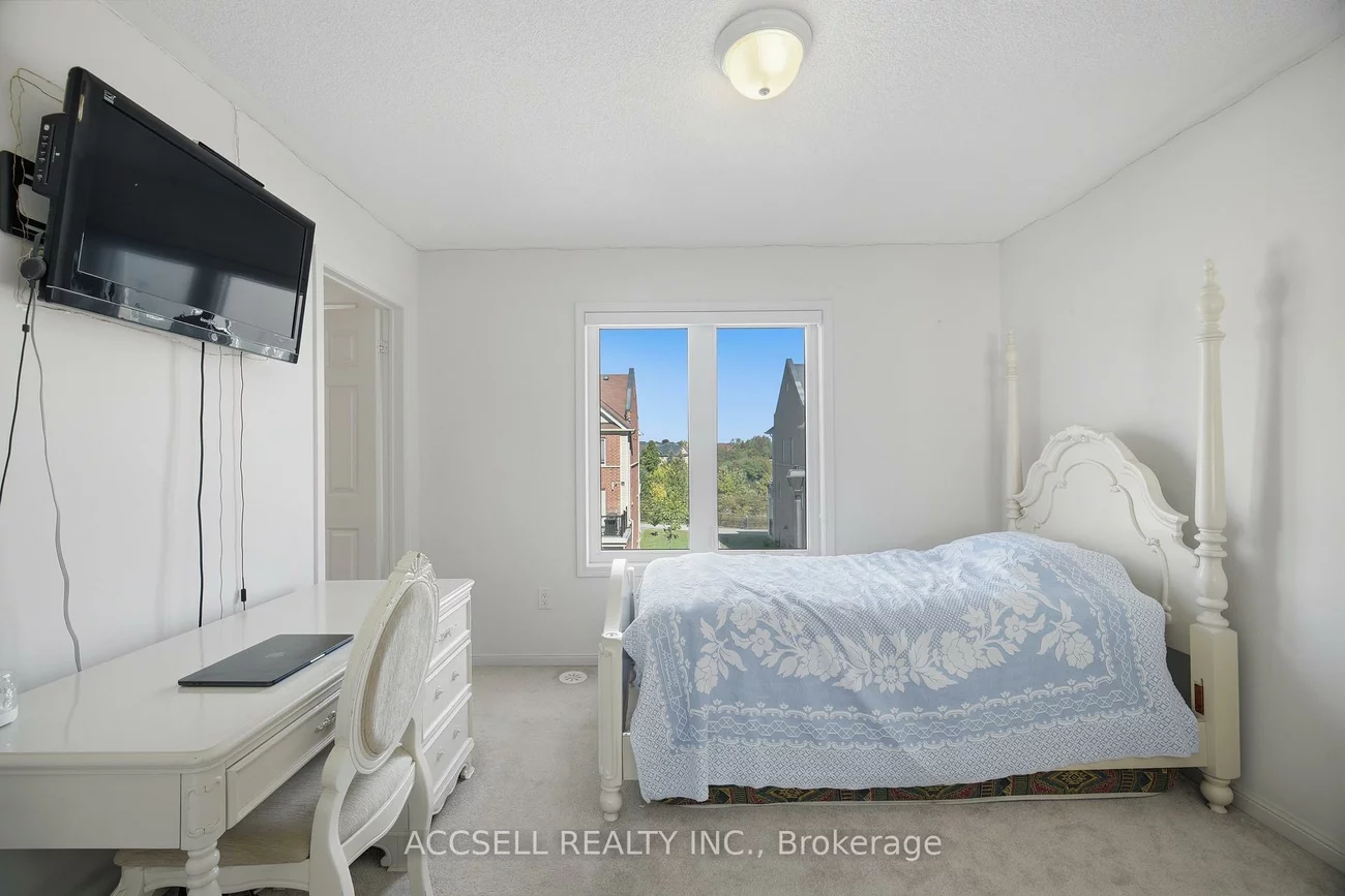 250, Sunny Meadow, Sandringham-Wellington, Brampton
