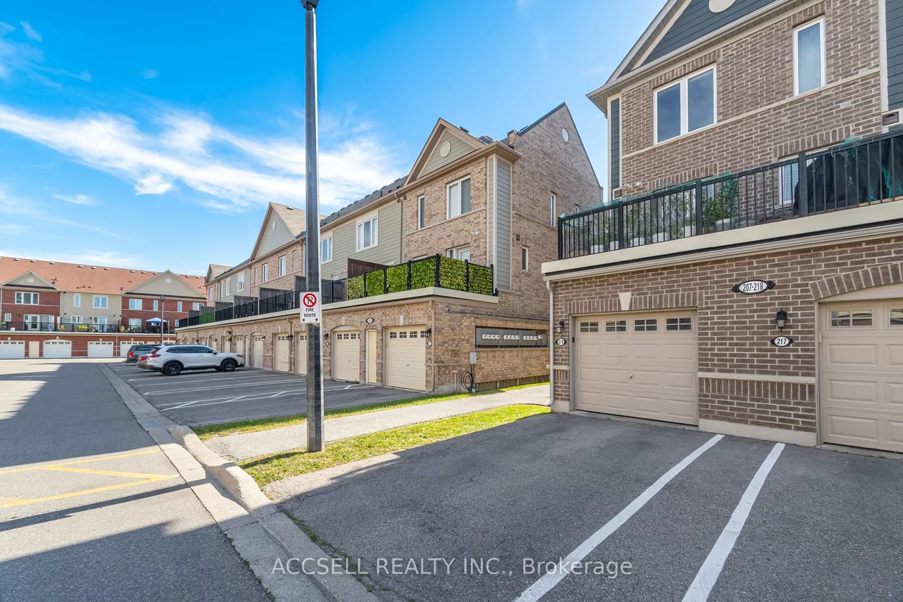 250, Sunny Meadow, Sandringham-Wellington, Brampton