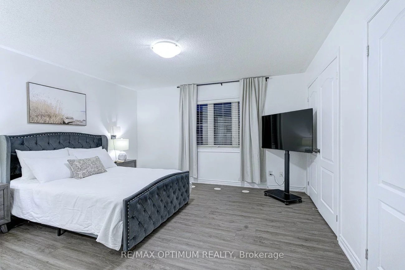 23, Bakewell, Bram West, Brampton