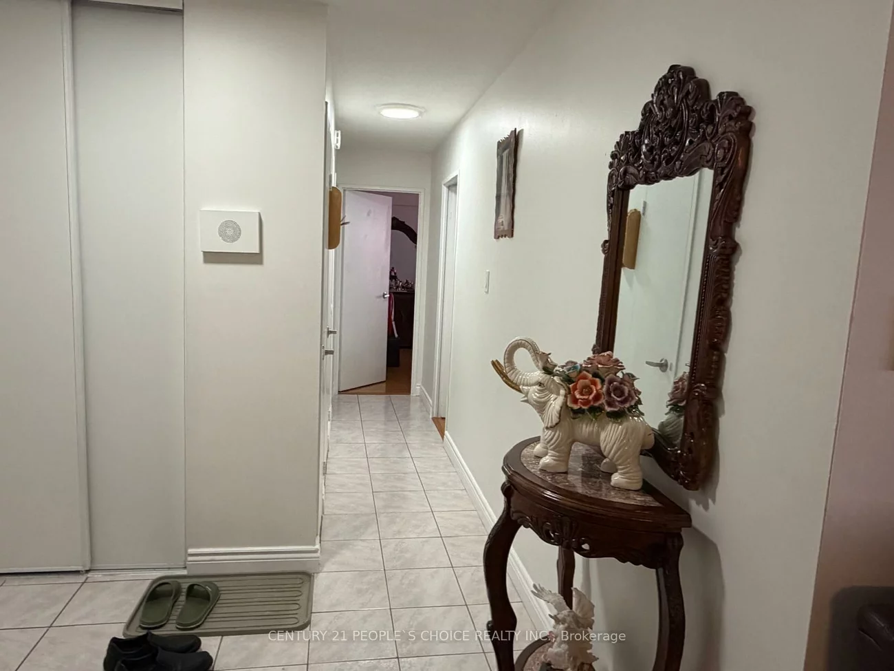 17, Knightsbridge, Queen Street Corridor, Brampton