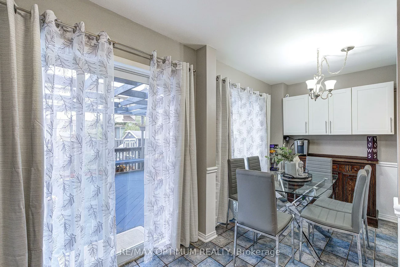 51, Goldenlight, Brampton West, Brampton
