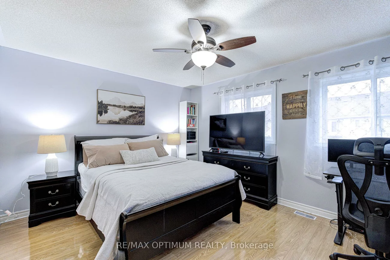 51, Goldenlight, Brampton West, Brampton