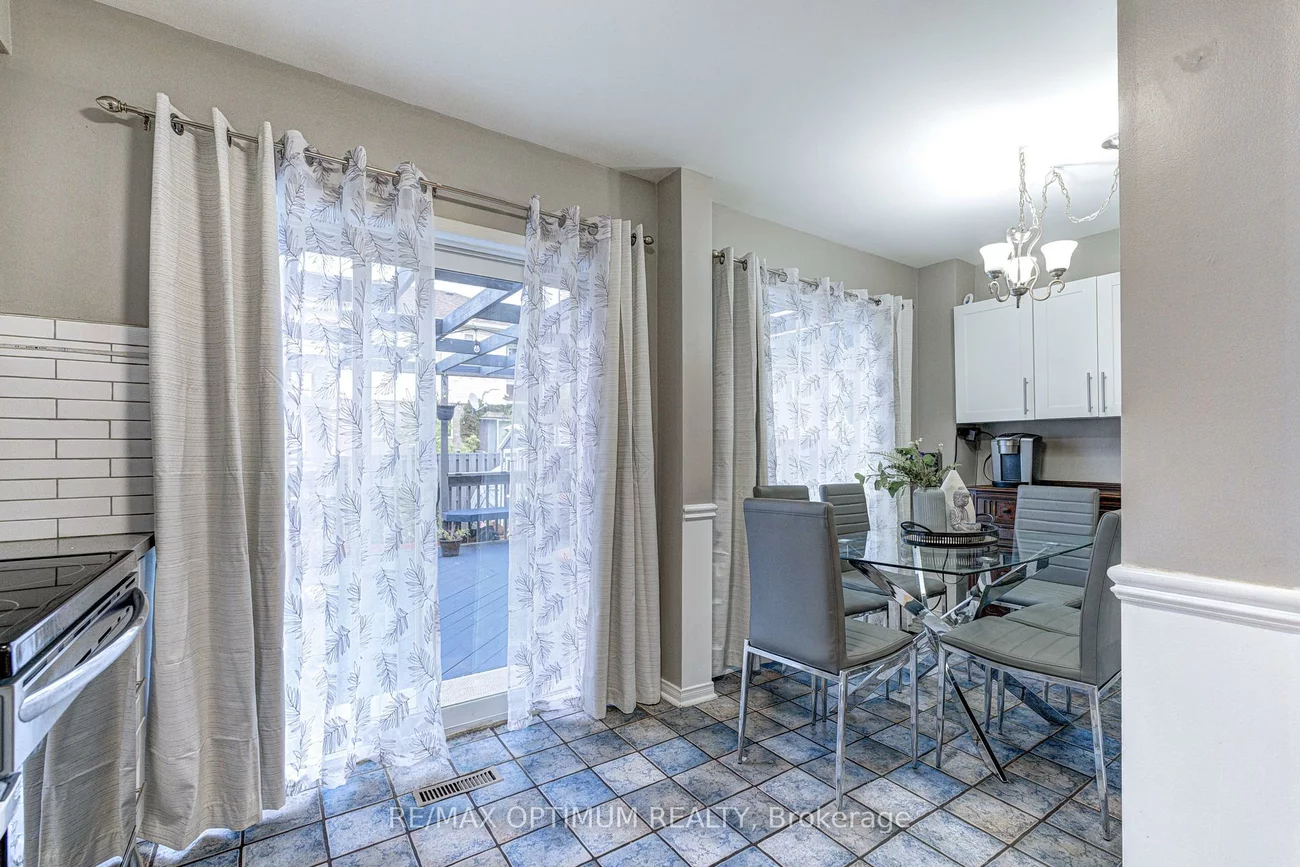 51, Goldenlight, Brampton West, Brampton