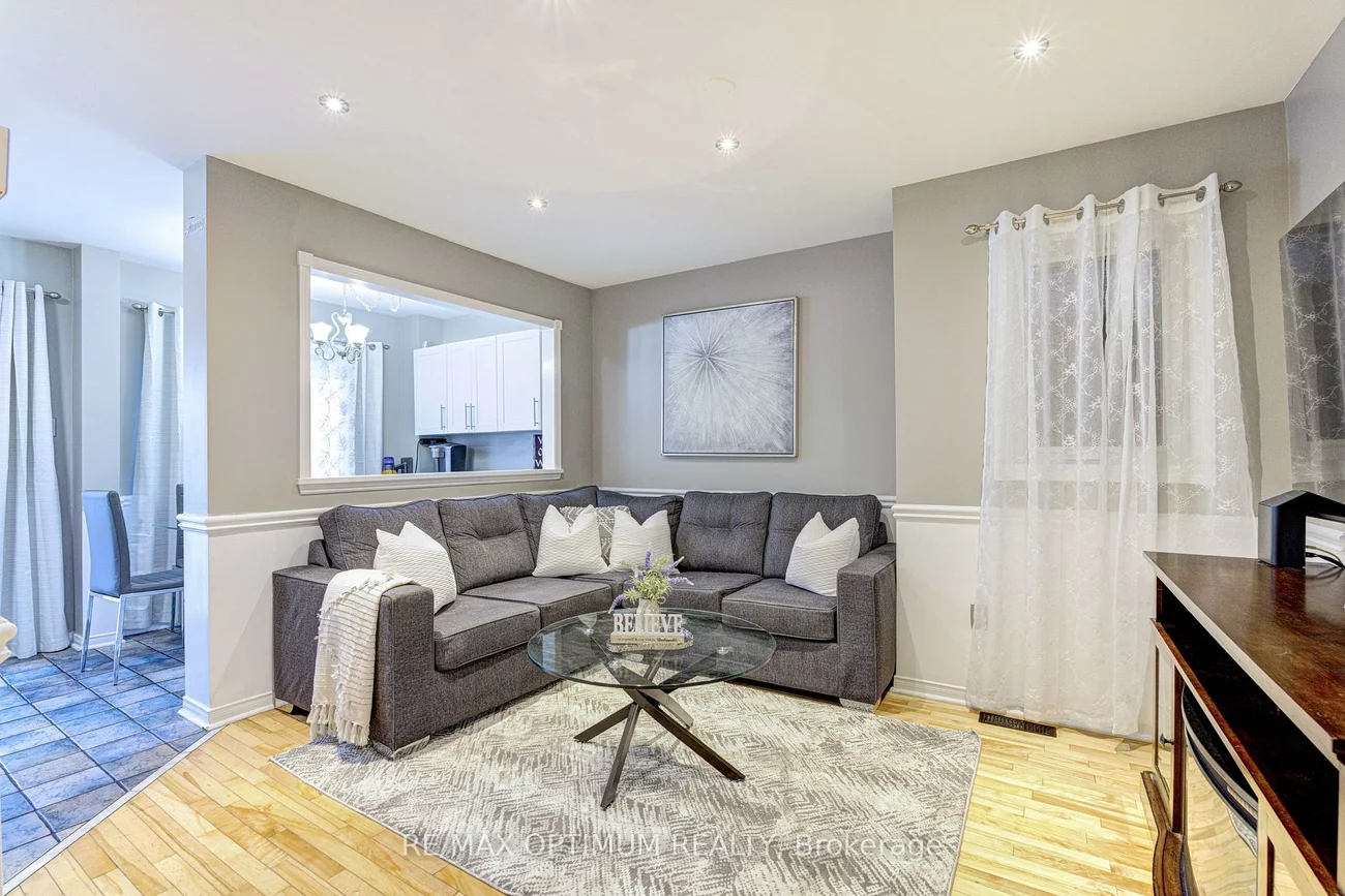 51, Goldenlight, Brampton West, Brampton
