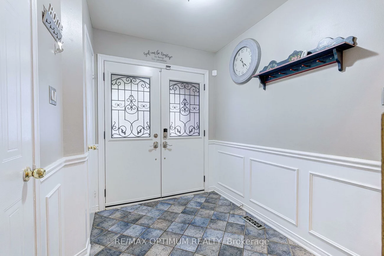 51, Goldenlight, Brampton West, Brampton