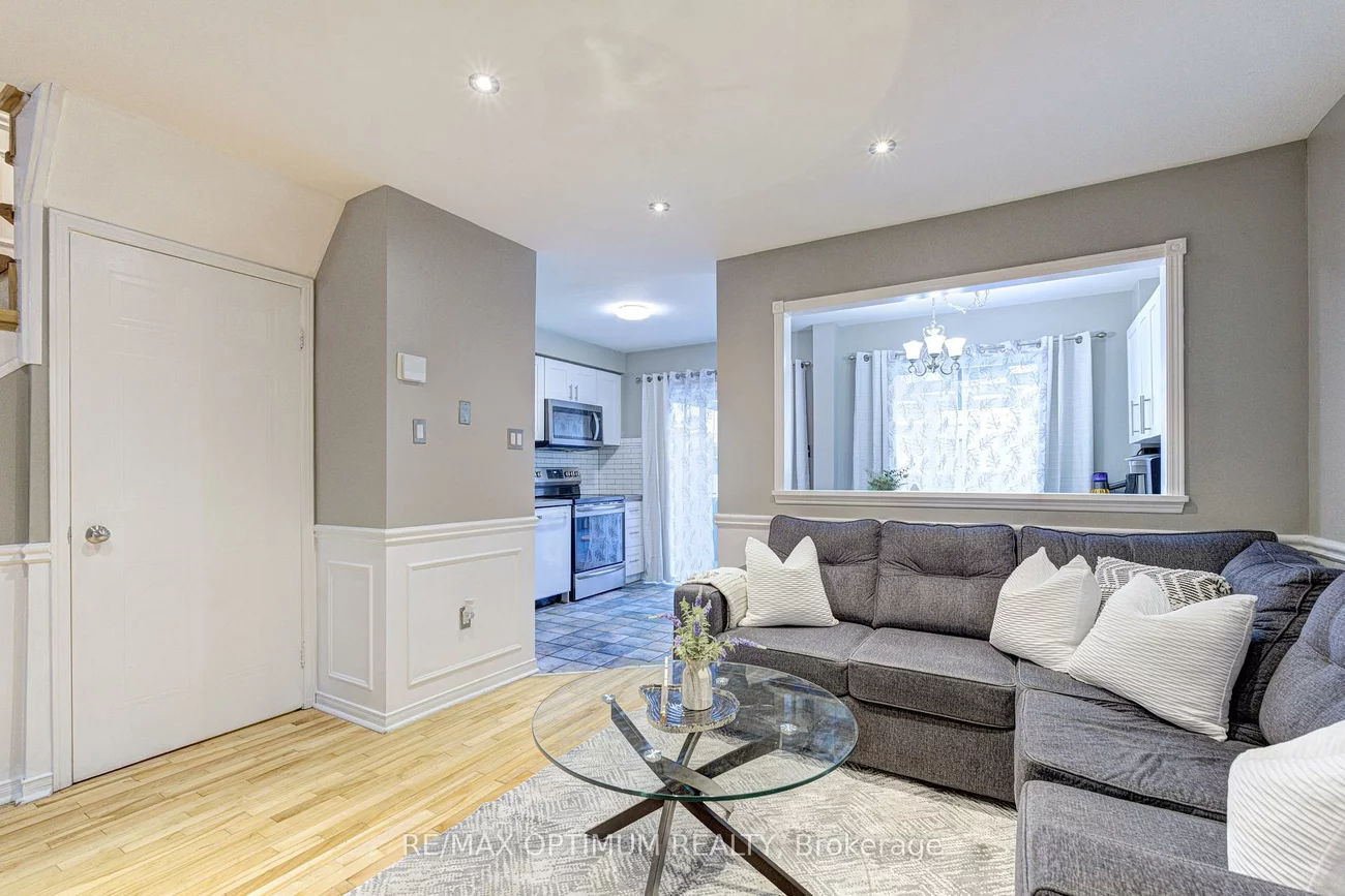51, Goldenlight, Brampton West, Brampton