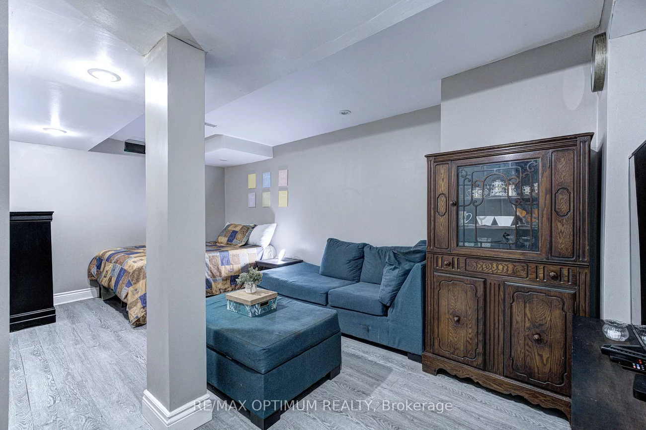51, Goldenlight, Brampton West, Brampton