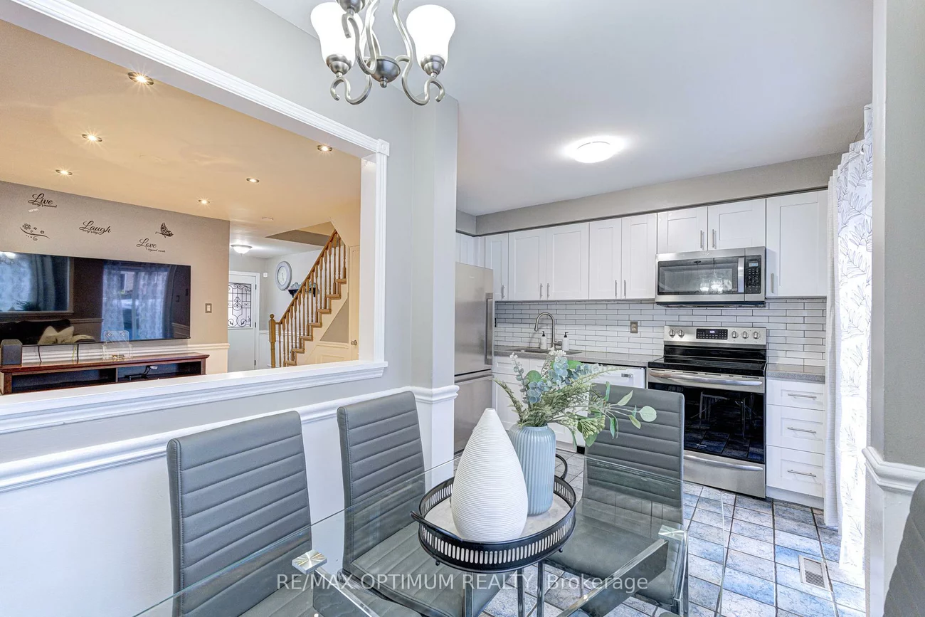 51, Goldenlight, Brampton West, Brampton