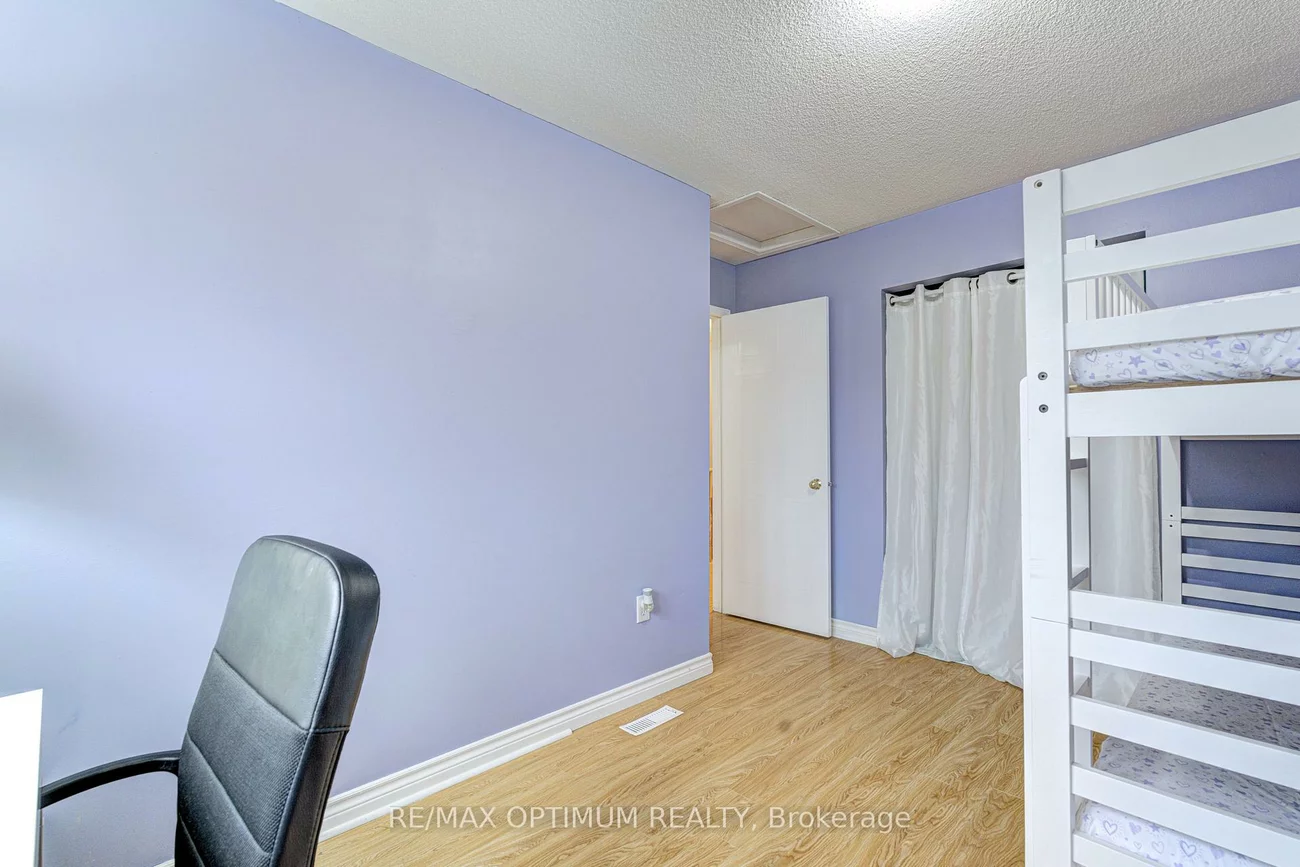 51, Goldenlight, Brampton West, Brampton