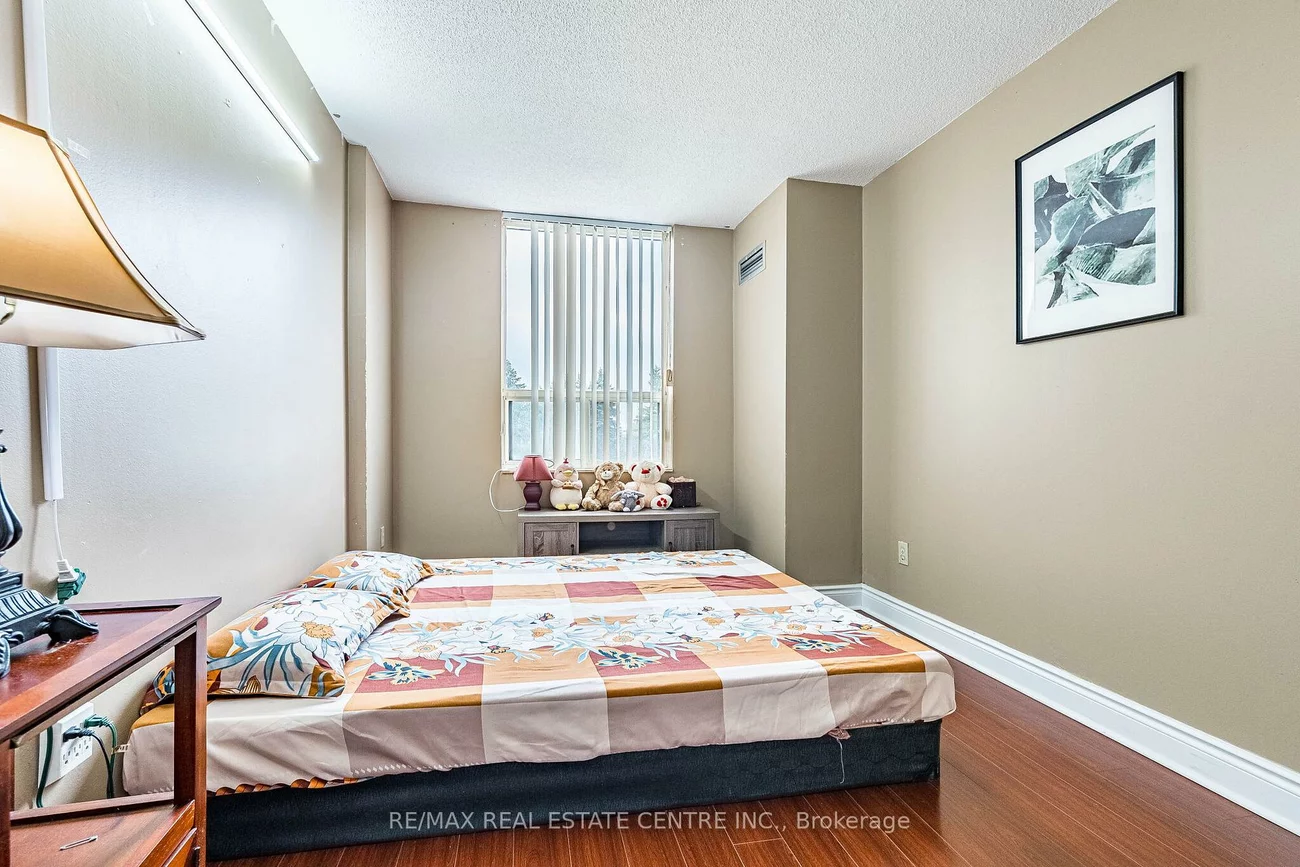 10, Malta, Fletcher's Creek Village, Brampton