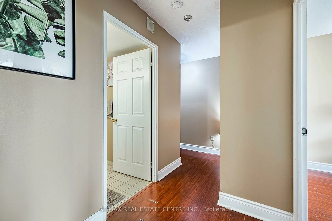 10, Malta, Fletcher's Creek Village, Brampton
