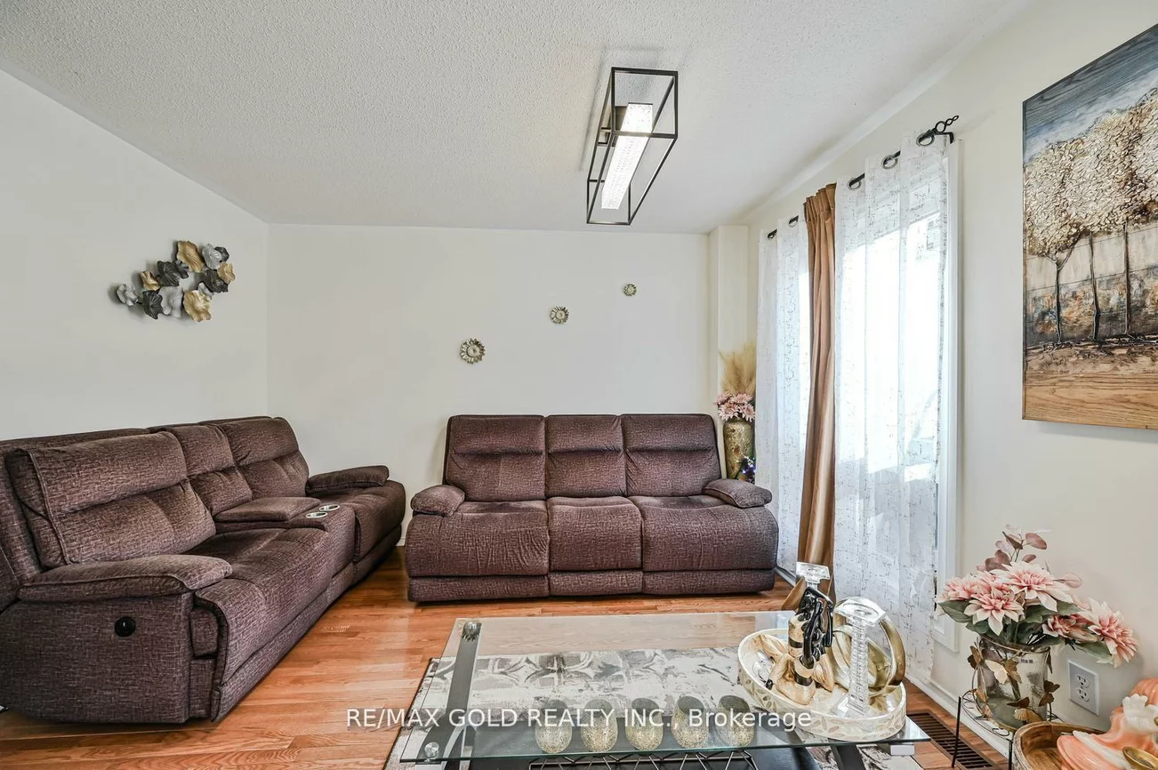 30, Wickstead, Sandringham-Wellington, Brampton