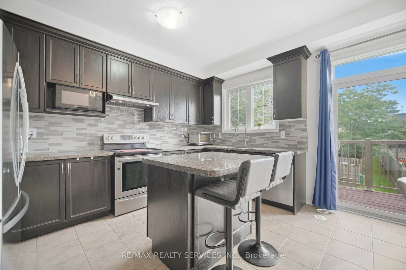 7, Cedar Lake, Bram West, Brampton
