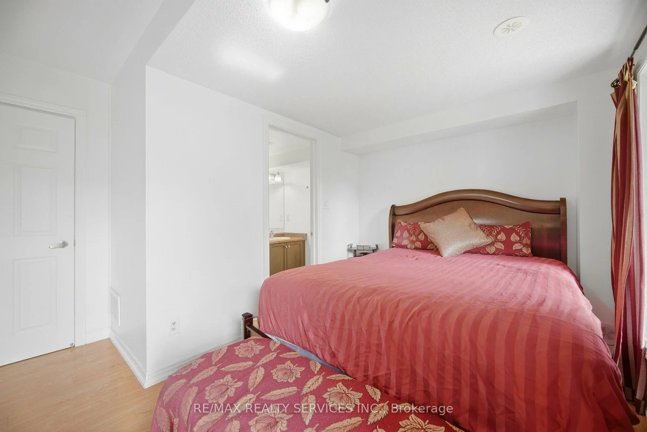 7, Cedar Lake, Bram West, Brampton