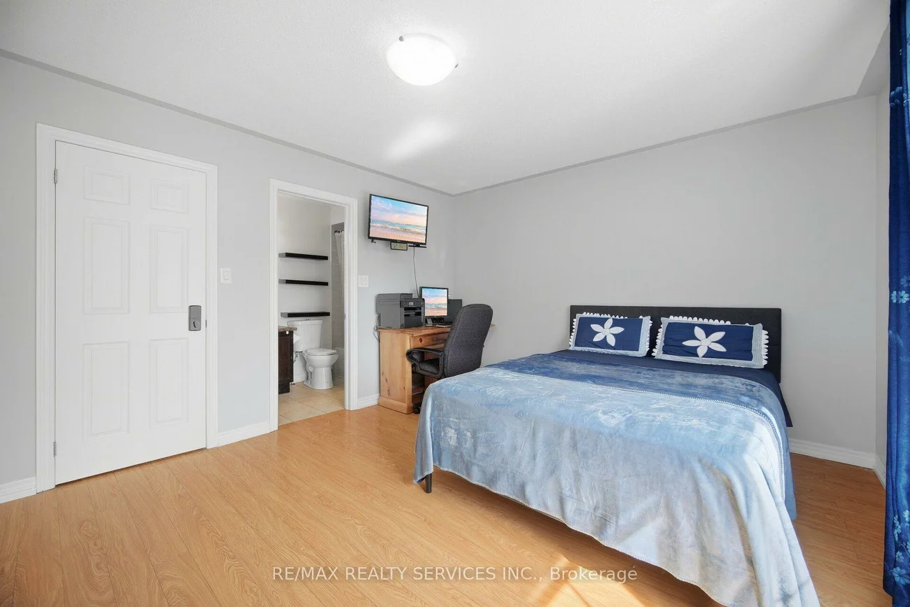 7, Cedar Lake, Bram West, Brampton