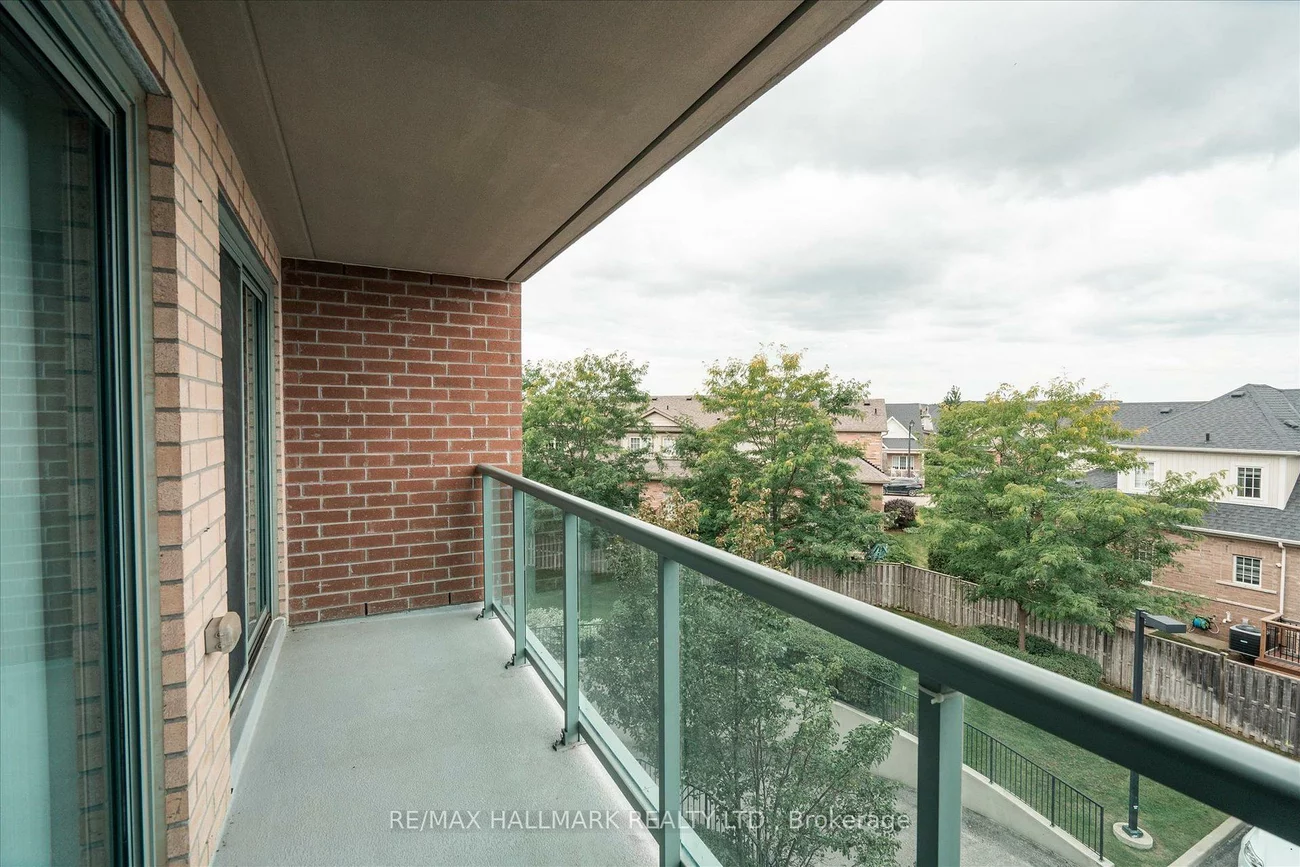 60, Via Rosedale, Sandringham-Wellington, Brampton