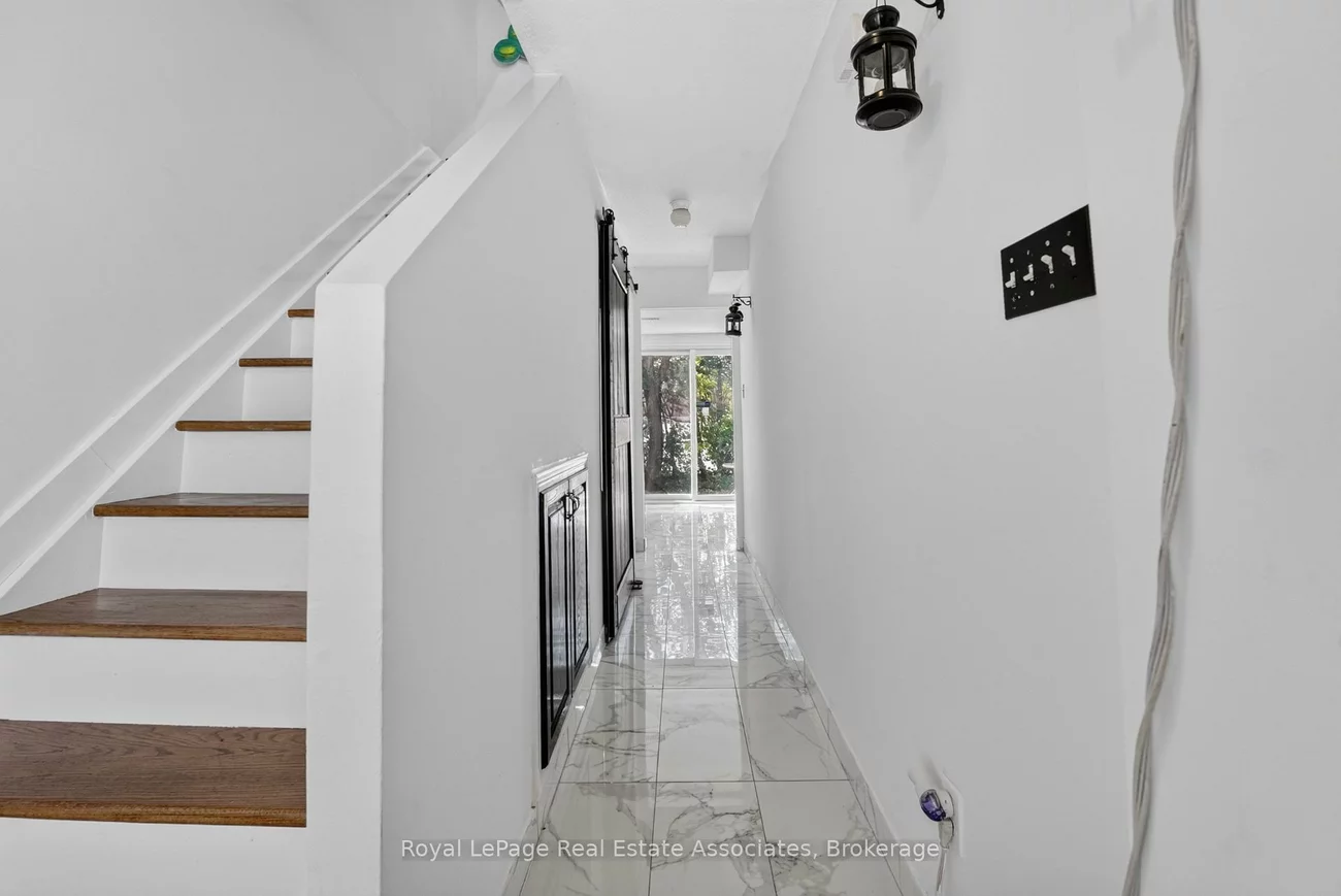 6, Ellerslie, Southgate, Brampton