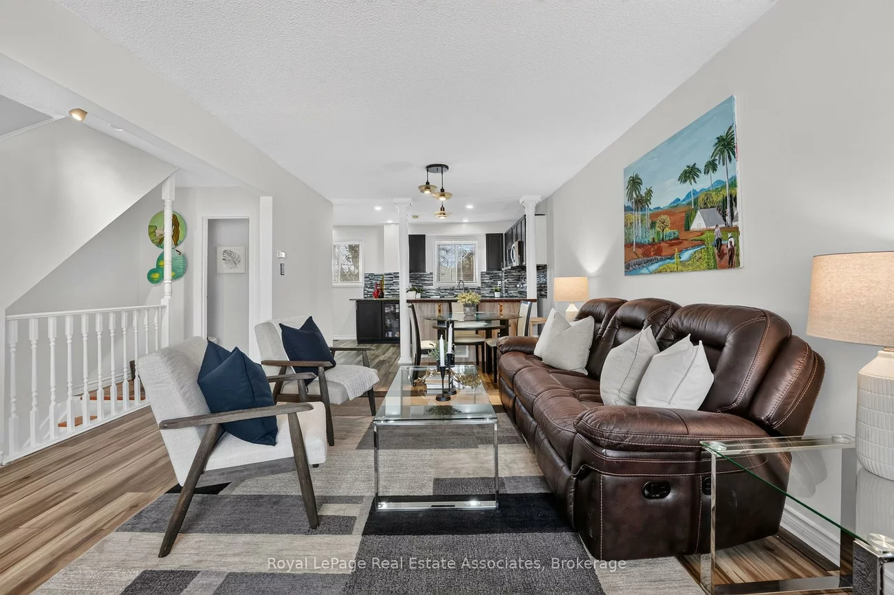 6, Ellerslie, Southgate, Brampton