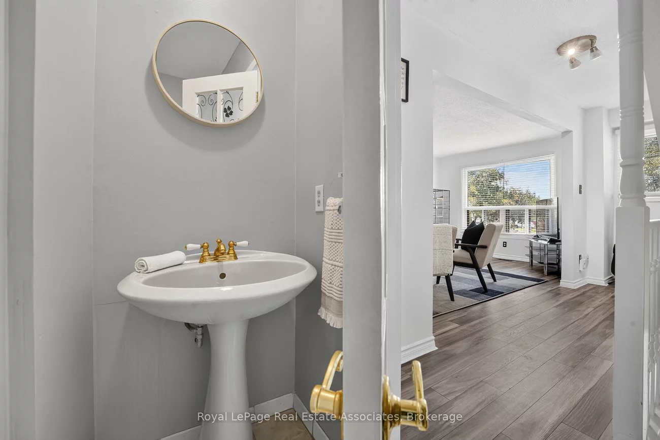 6, Ellerslie, Southgate, Brampton