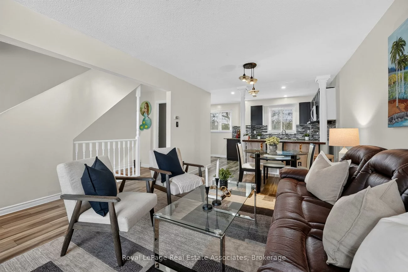 6, Ellerslie, Southgate, Brampton