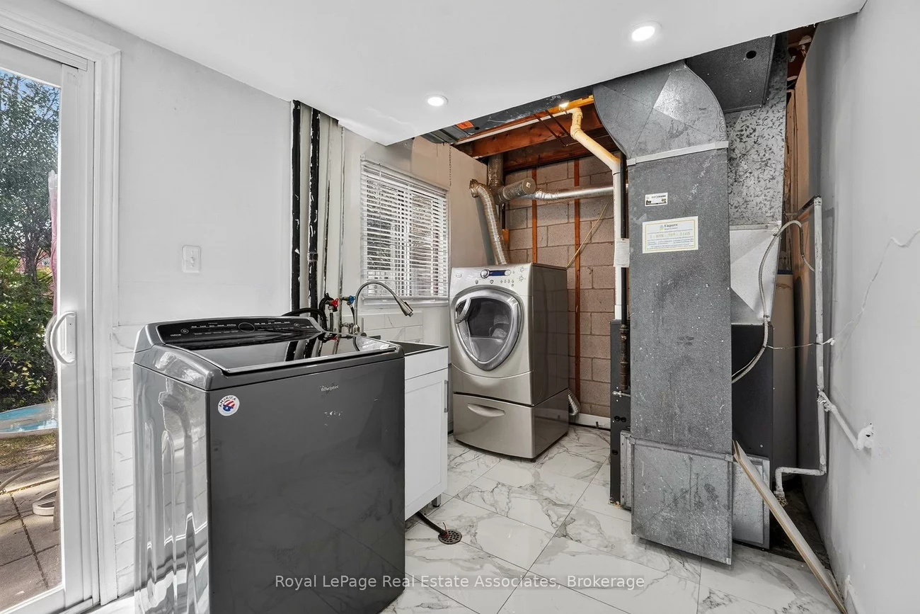 6, Ellerslie, Southgate, Brampton