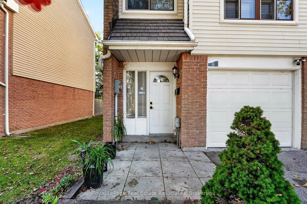 6, Ellerslie, Southgate, Brampton
