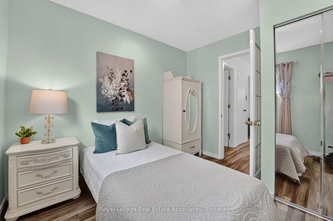 6, Ellerslie, Southgate, Brampton