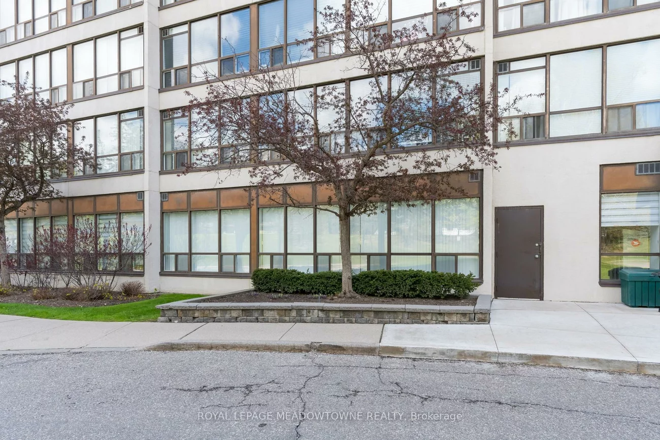 10, Laurelcrest, Queen Street Corridor, Brampton