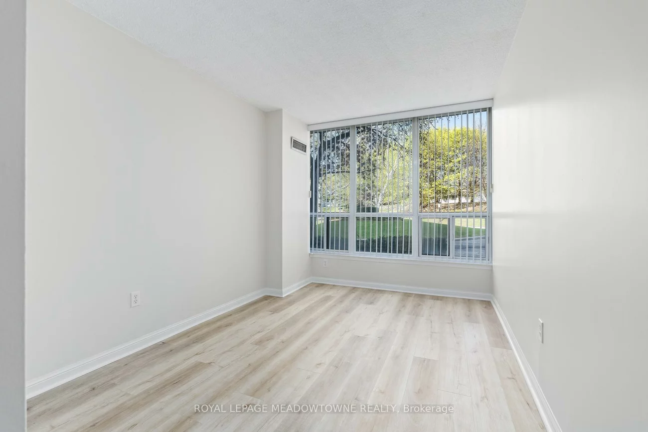 10, Laurelcrest, Queen Street Corridor, Brampton