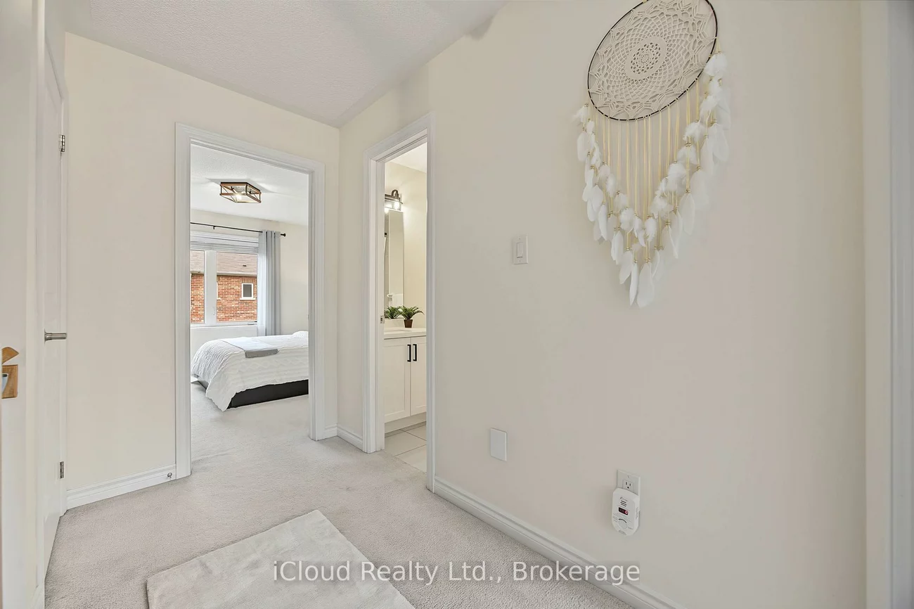 49, Aspen Hills, Credit Valley, Brampton