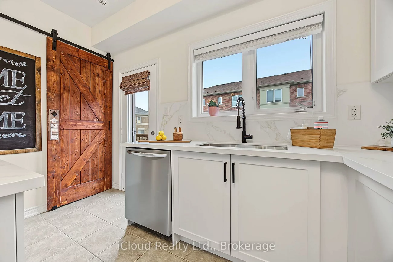 49, Aspen Hills, Credit Valley, Brampton