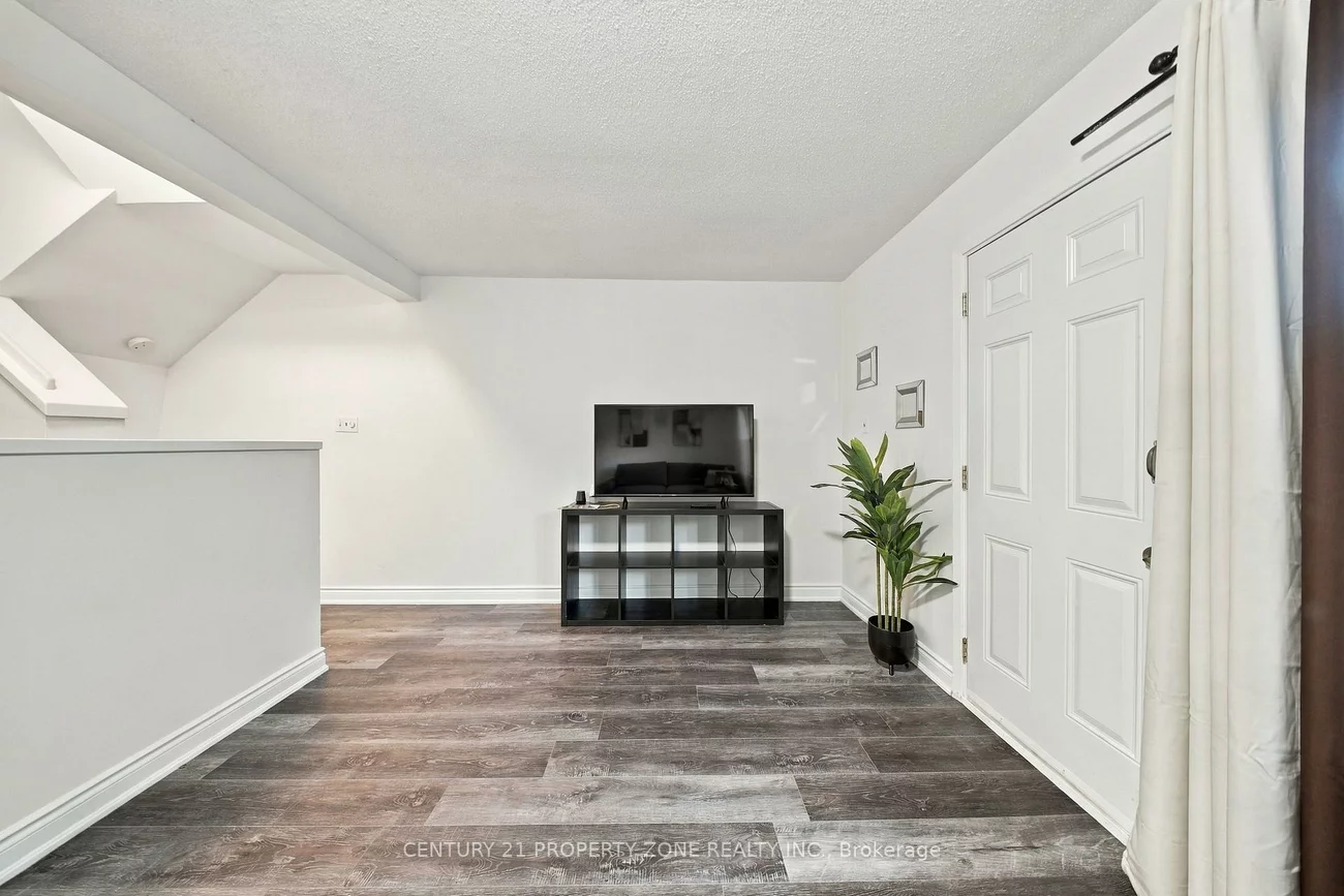 38, Eden, Southgate, Brampton