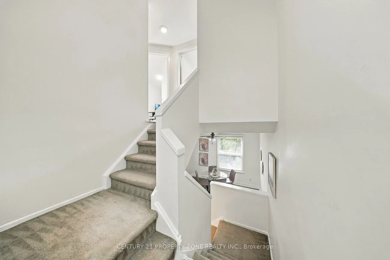 38, Eden, Southgate, Brampton