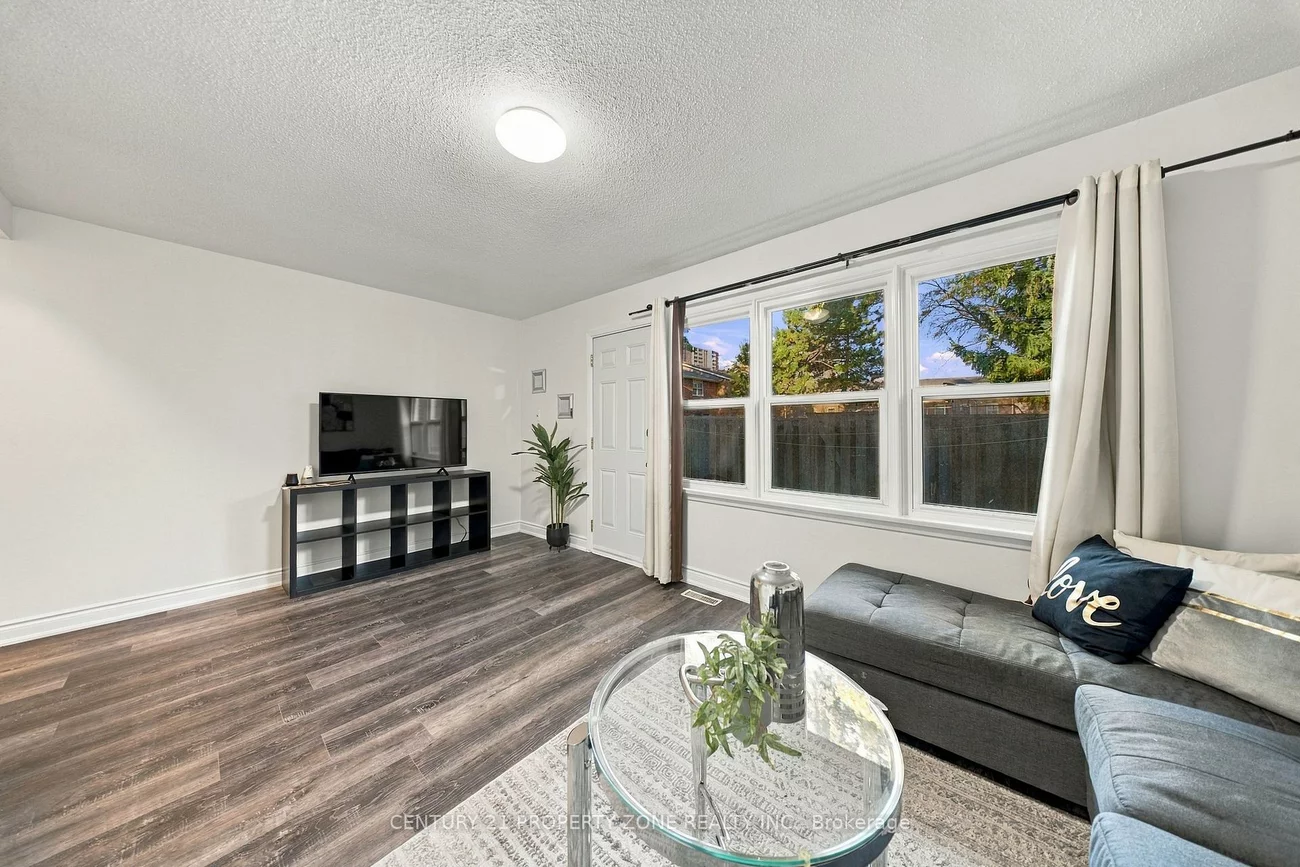 38, Eden, Southgate, Brampton