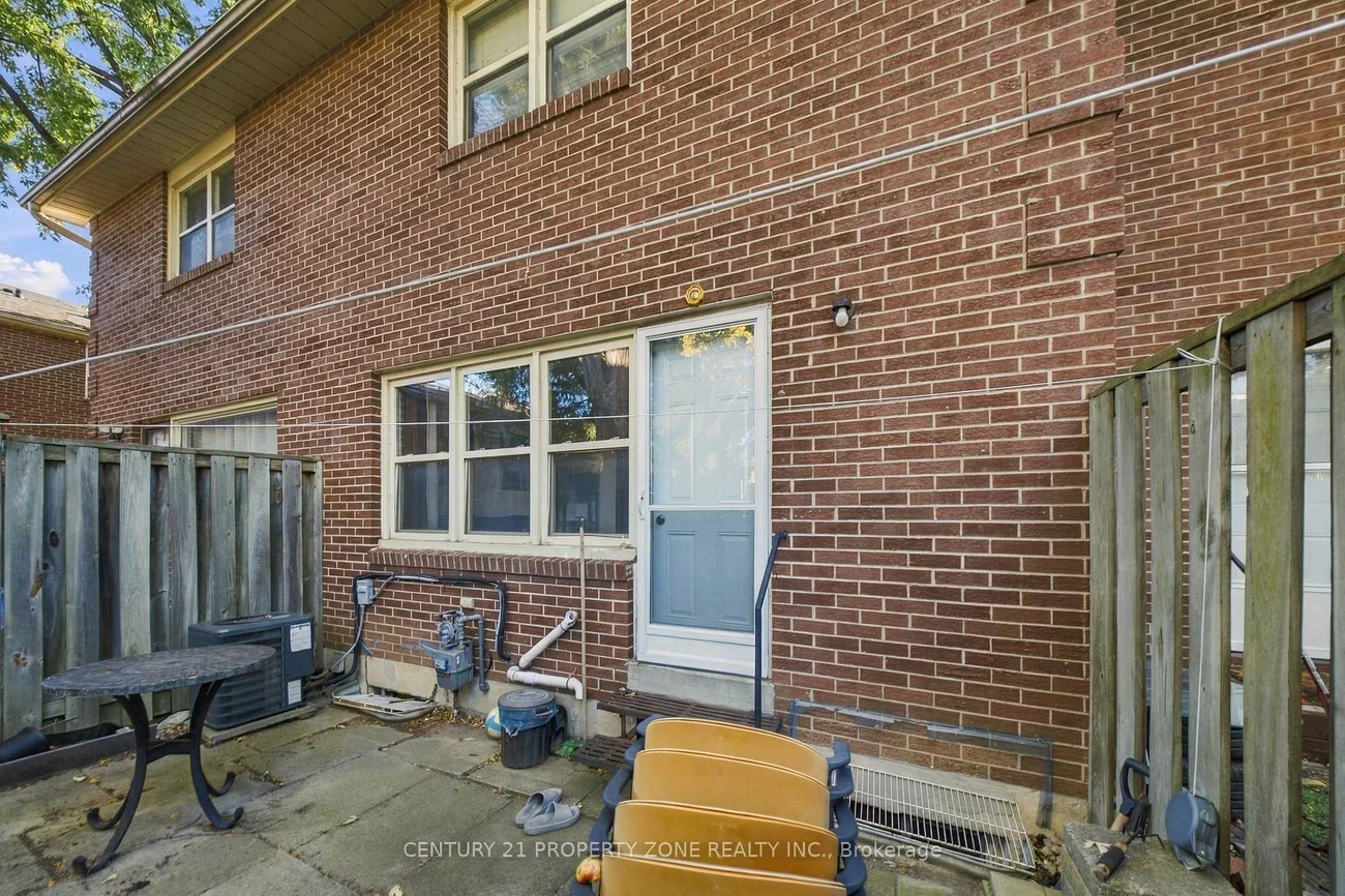 38, Eden, Southgate, Brampton