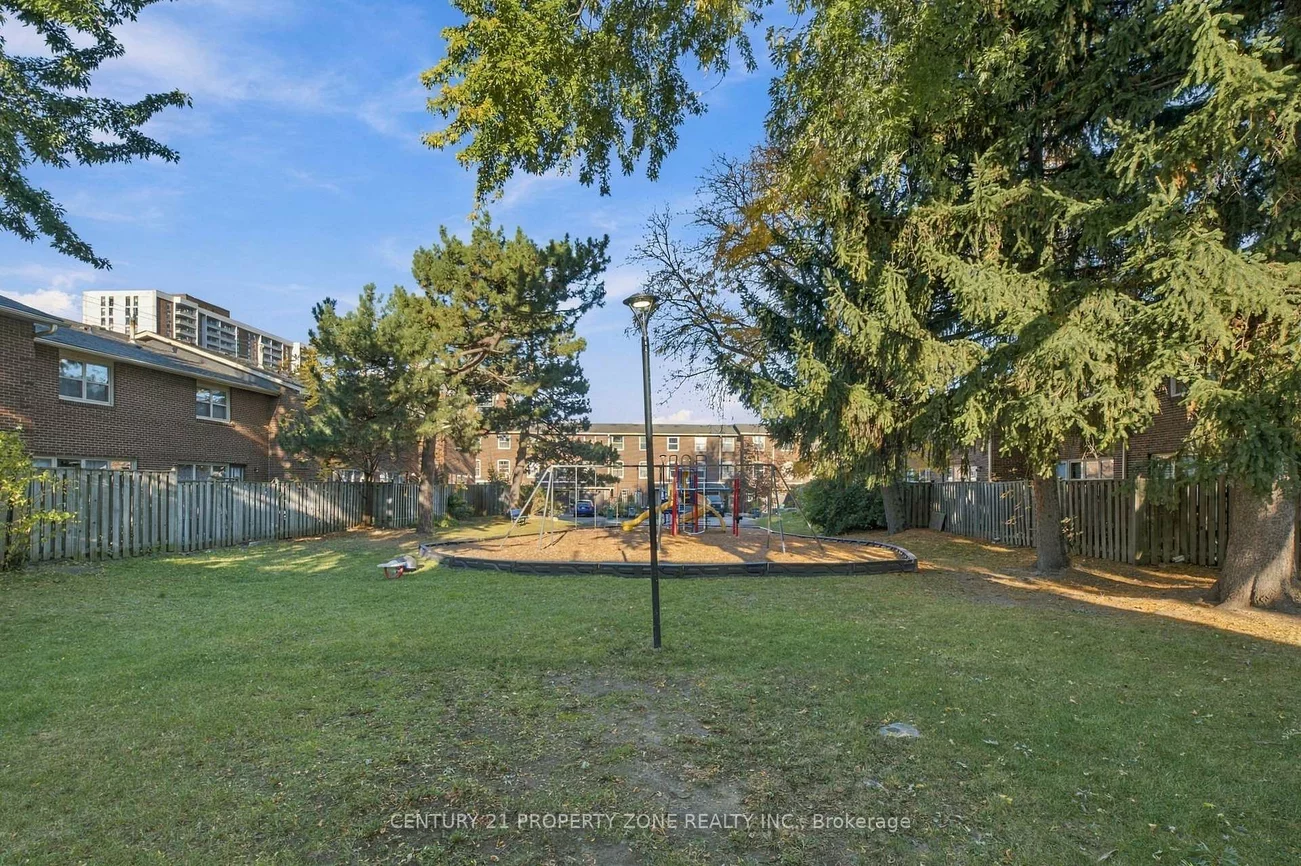 38, Eden, Southgate, Brampton
