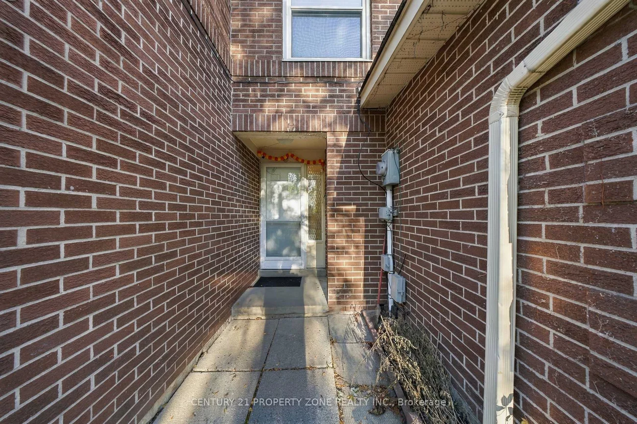 38, Eden, Southgate, Brampton