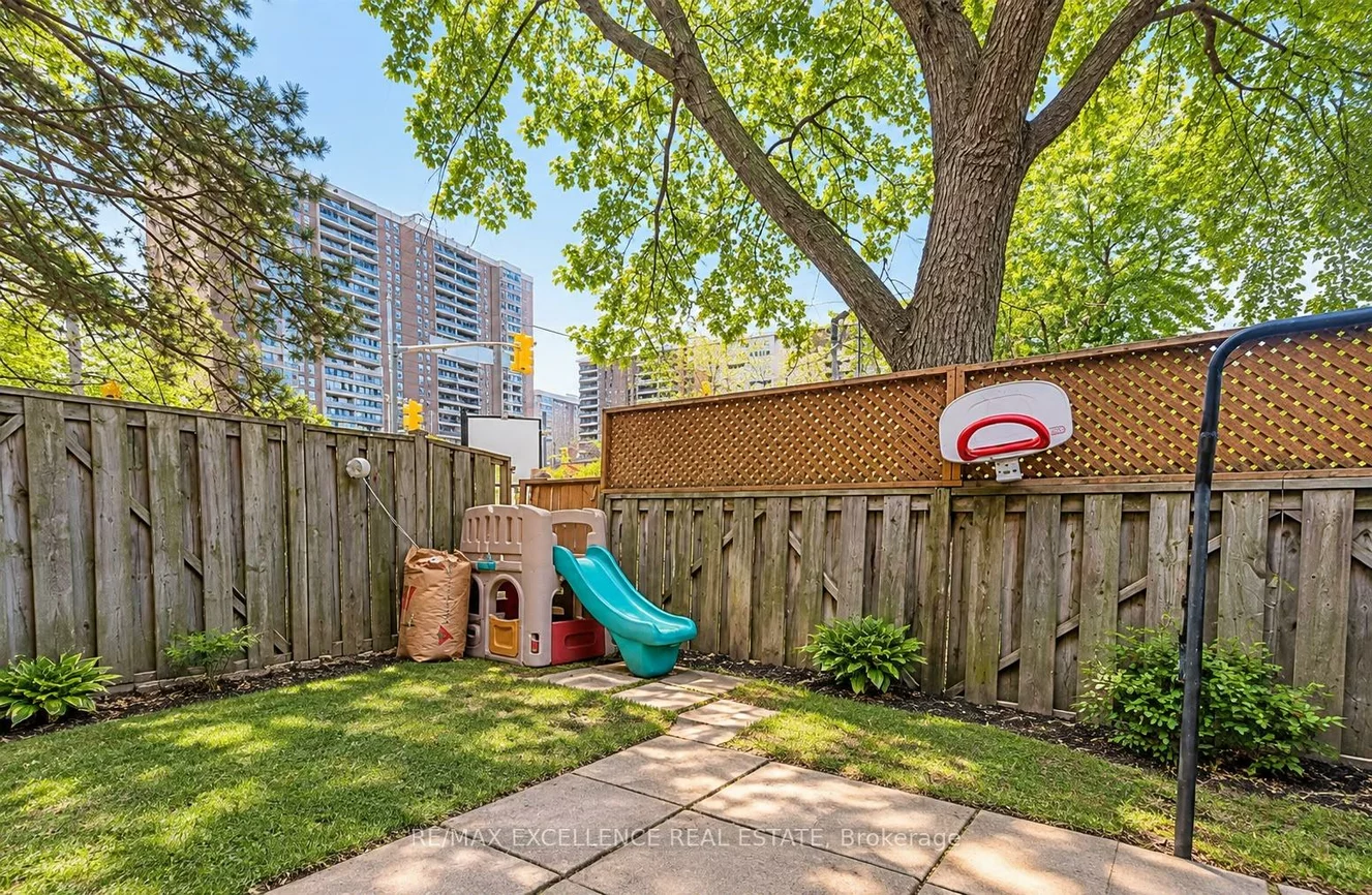 88, Fleetwood, Southgate, Brampton