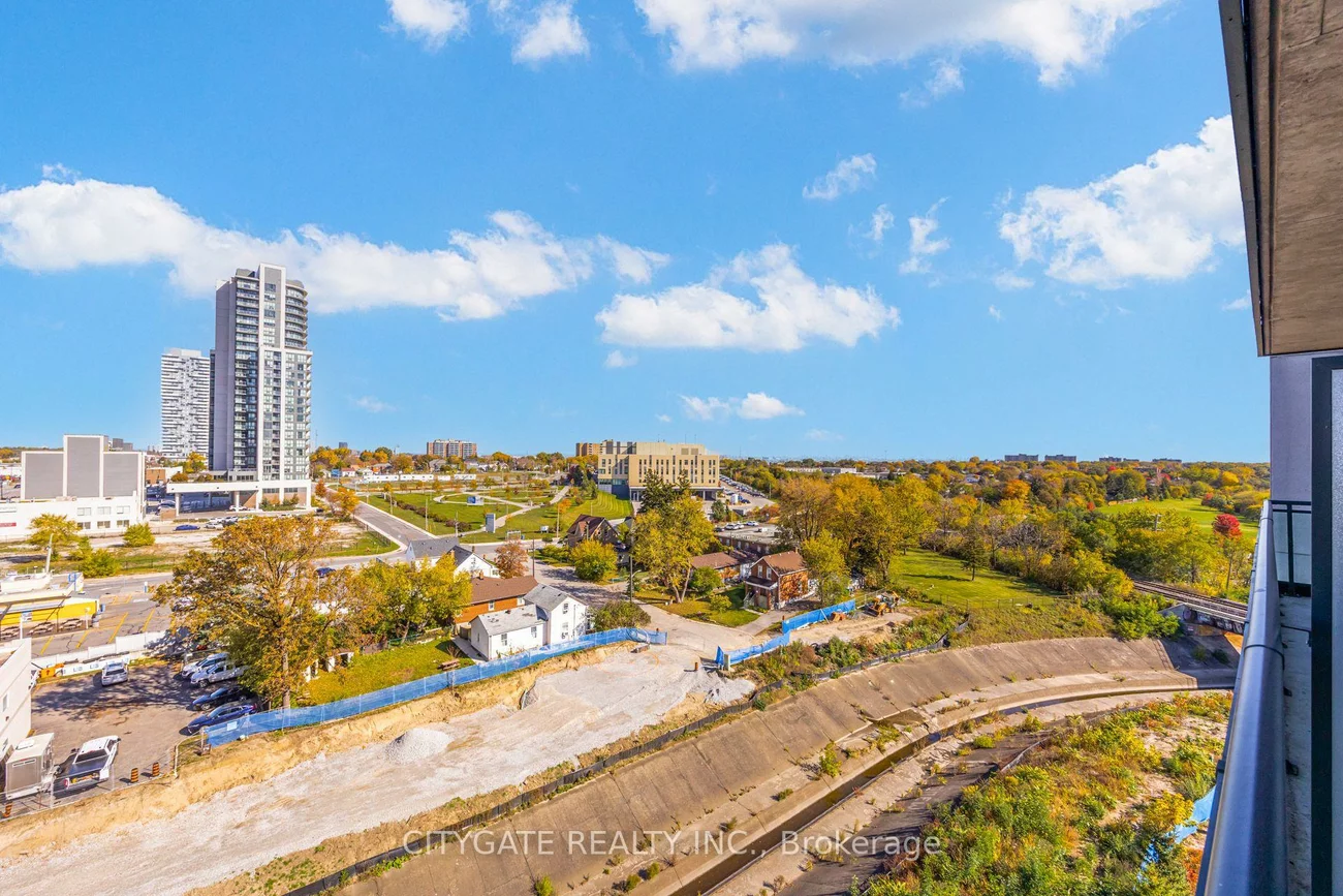 100, John, Downtown Brampton, Brampton