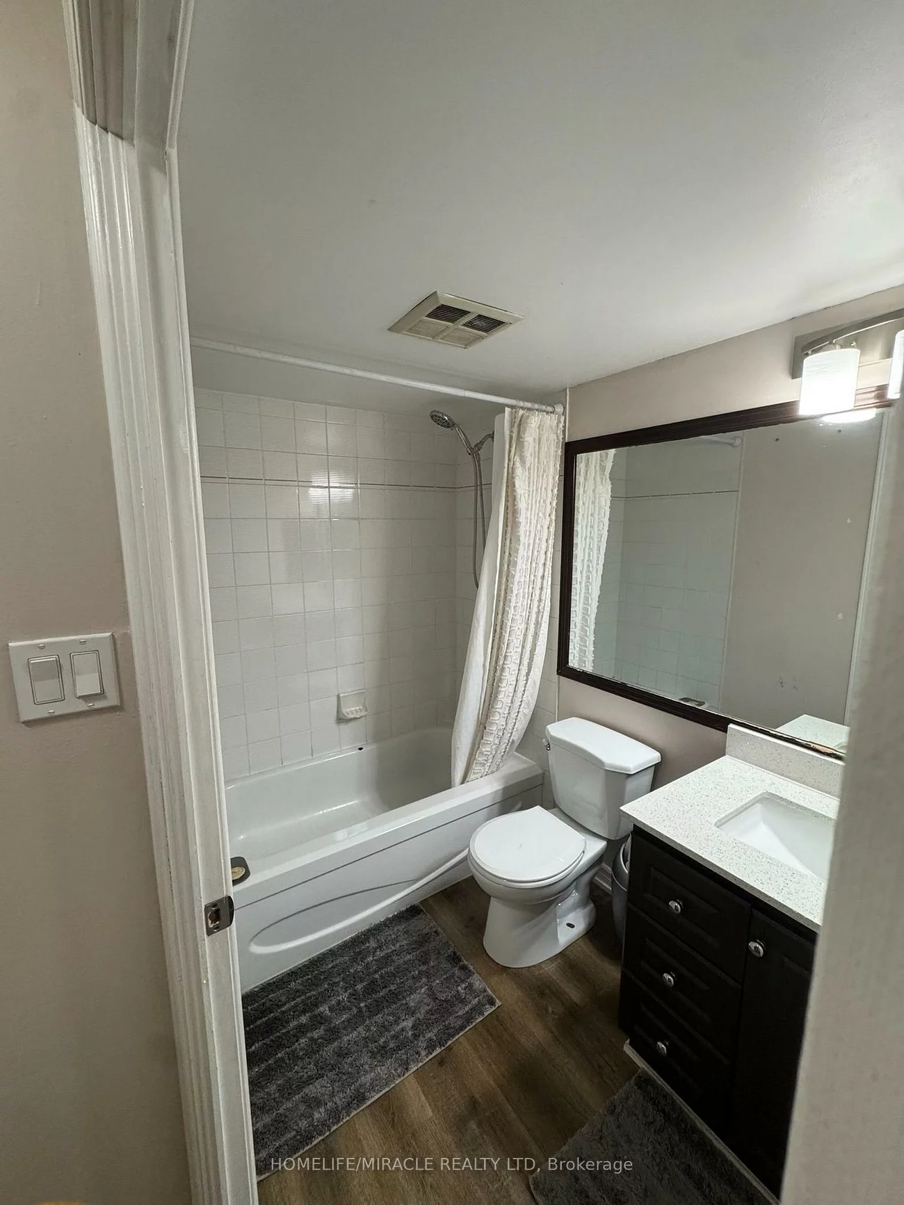 24, Hanover, Queen Street Corridor, Brampton