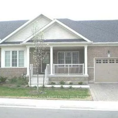 16, Lacorra, Sandringham-Wellington, Brampton
