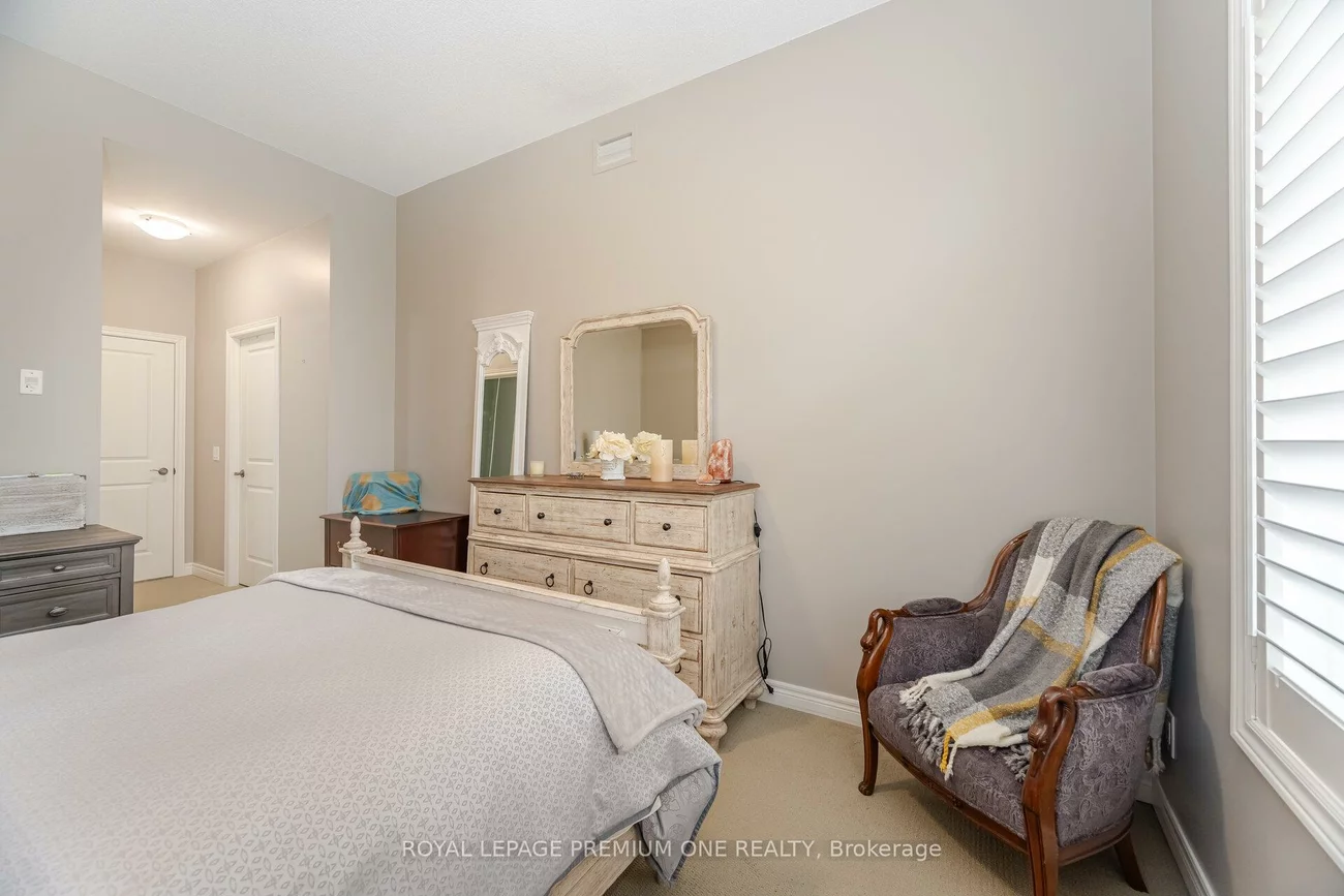 60, Ann, Bolton North, Caledon