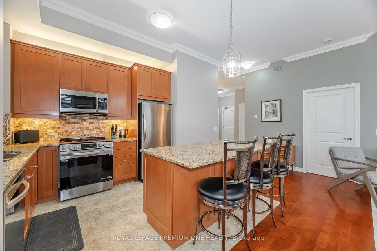 60, Ann, Bolton North, Caledon